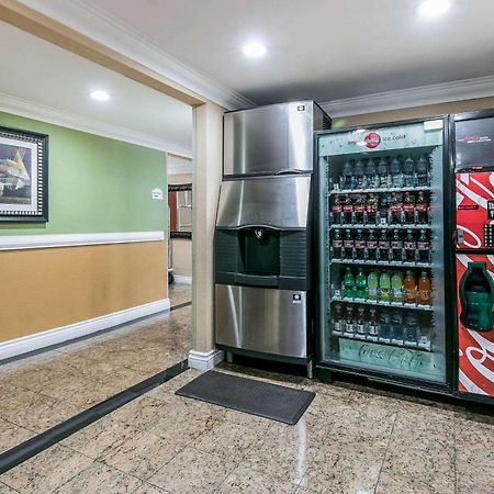 Quality Inn & Suites Atlanta Airport South College Park Exterior foto