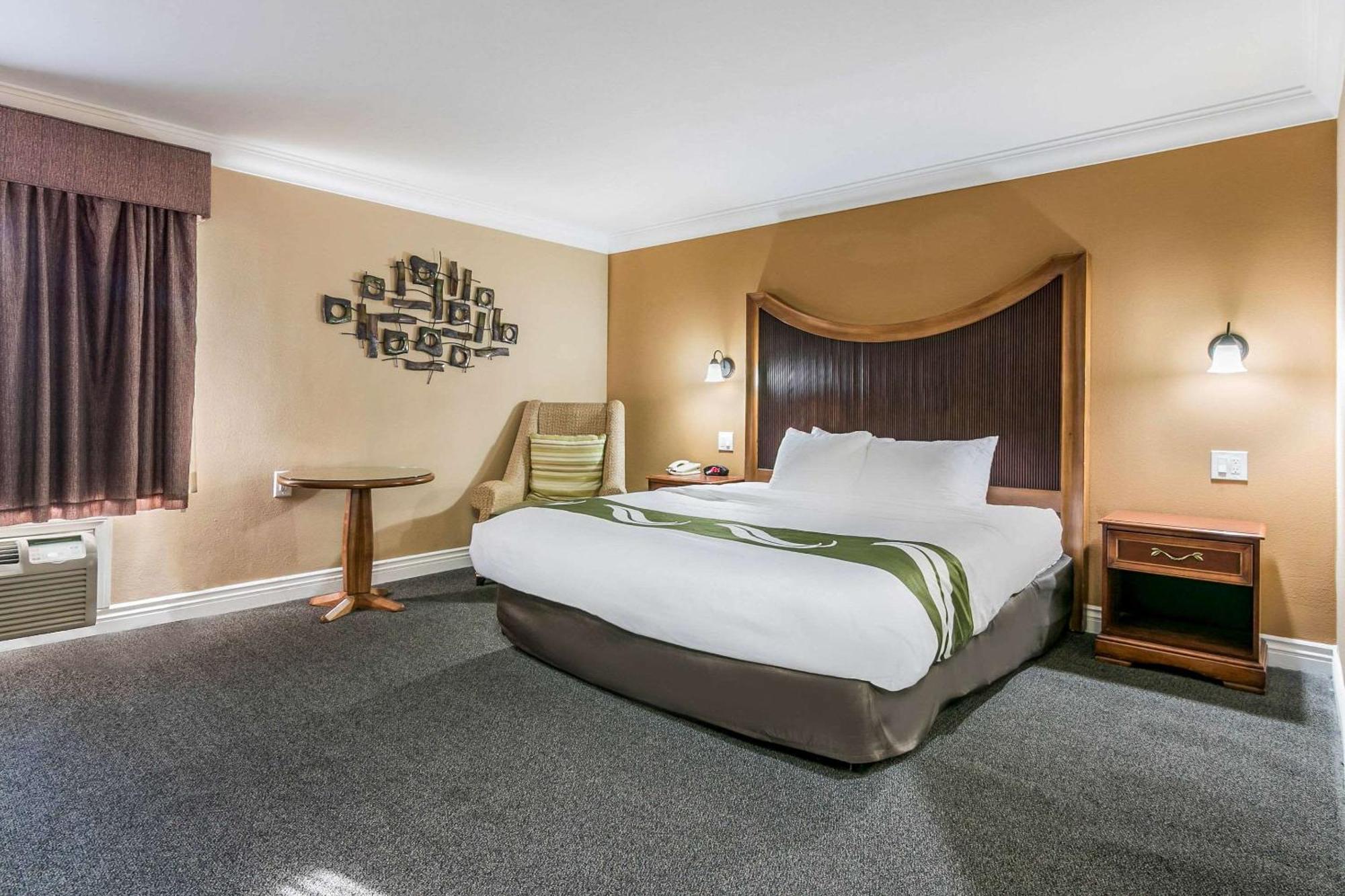 Quality Inn & Suites Atlanta Airport South College Park Exterior foto