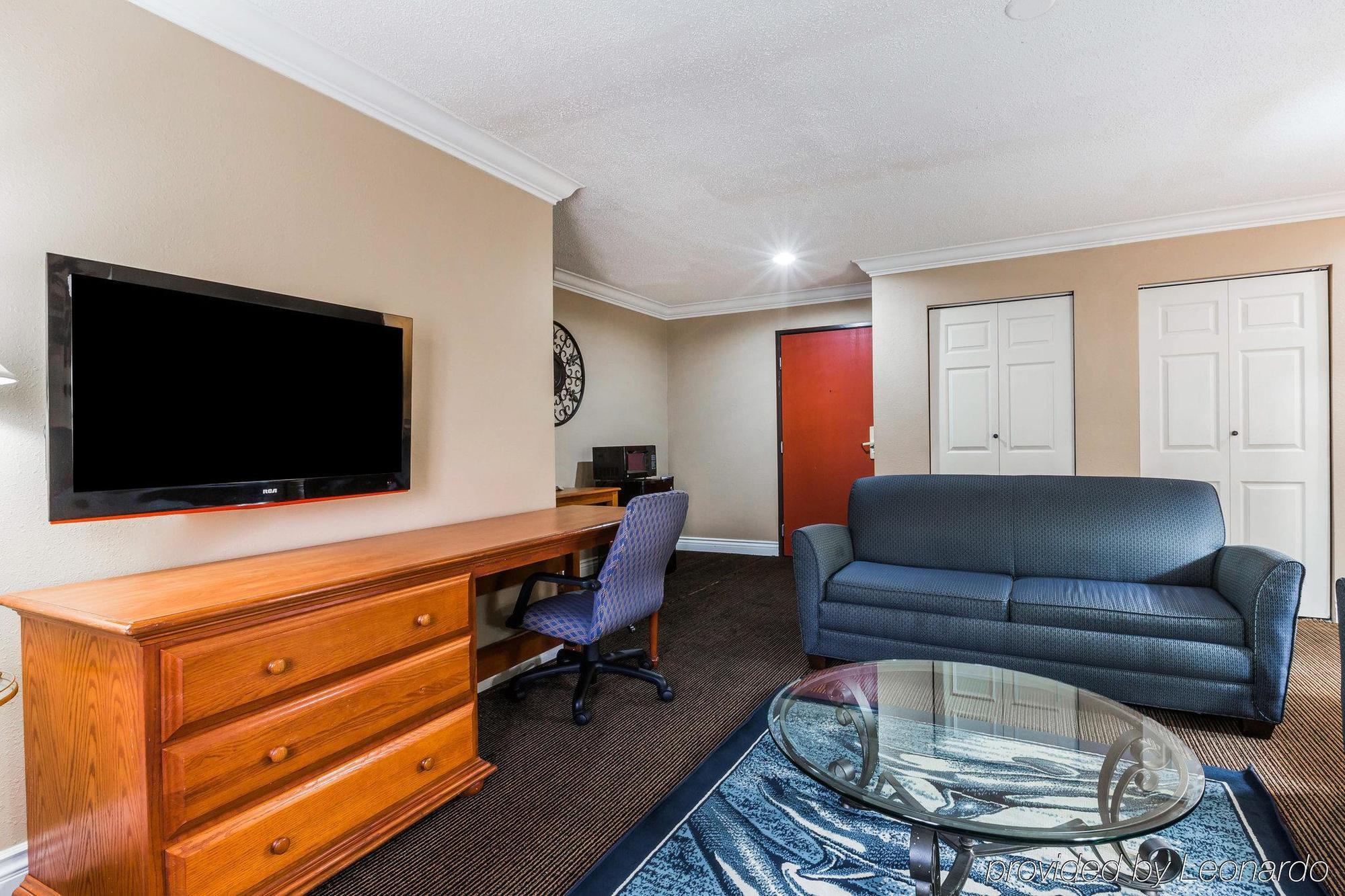 Quality Inn & Suites Atlanta Airport South College Park Exterior foto